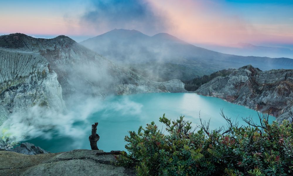 Flores Overland Tour
