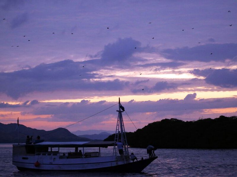 Sunset Trip Labuan Bajo